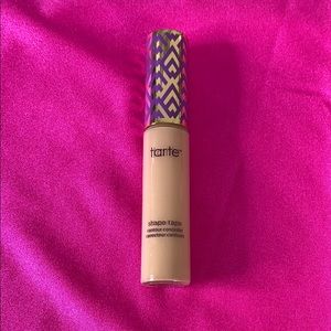 LIGHT MED HONEY Tarte Shape Tape Concealer